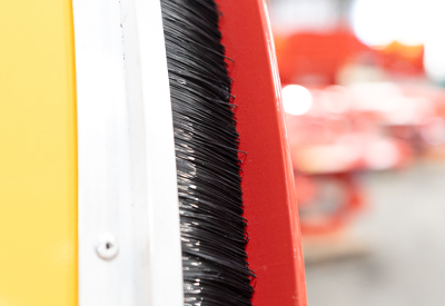 OPTION : Dust seal brush