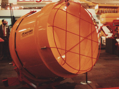 Tomahawk bale shredders